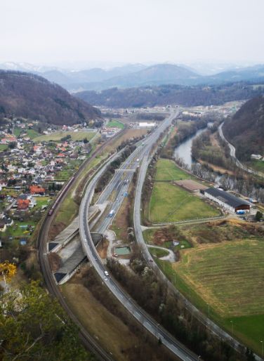 Buying the toll for the Bosrucktunnel and Gleinalmtunnel